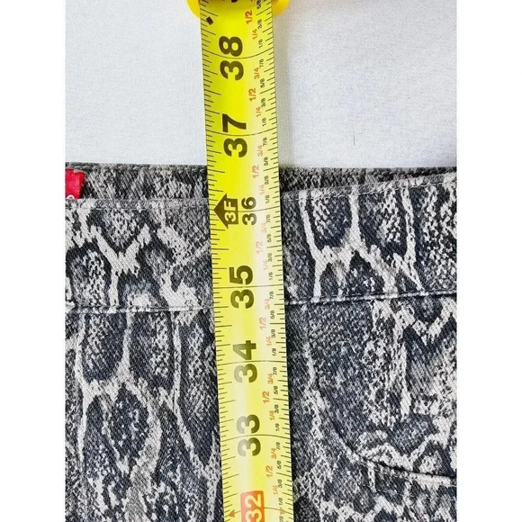 Spanx Size Medium Women's Pull Up Animal Snake Print Stretch Jegging Pants - Picture 13 of 14